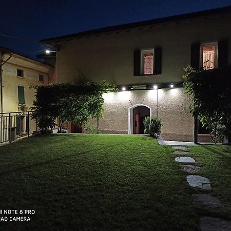 Casa Olmi Dependance Lejlighed Castiglione dʼIntelvi Eksteriør billede