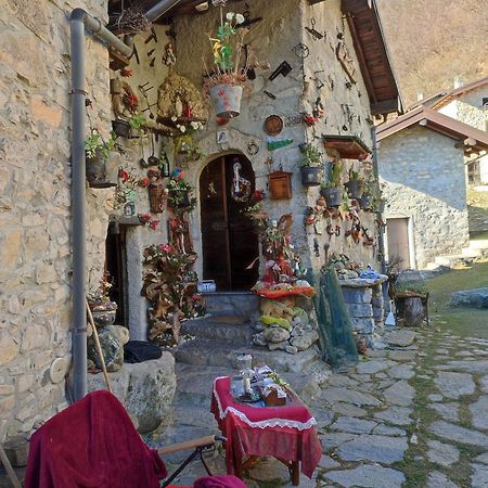 Casa Olmi Dependance Lejlighed Castiglione dʼIntelvi Eksteriør billede