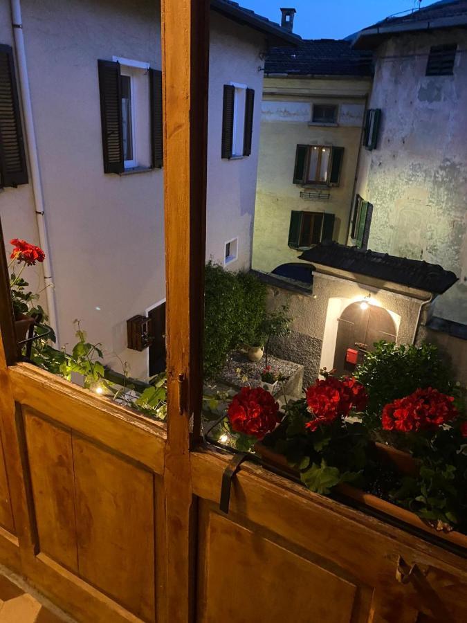 Casa Olmi Dependance Lejlighed Castiglione dʼIntelvi Eksteriør billede